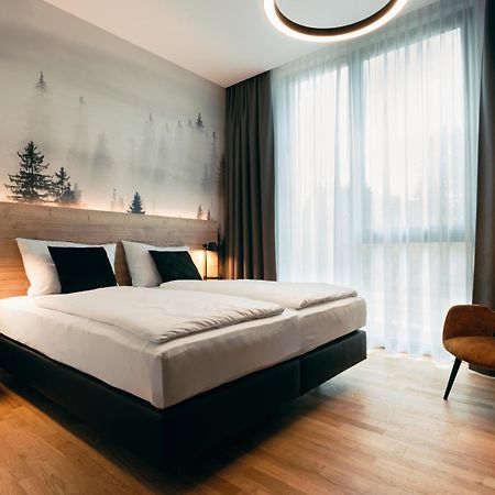 Target World Hunter'S Lodge Landscheid Buitenkant foto