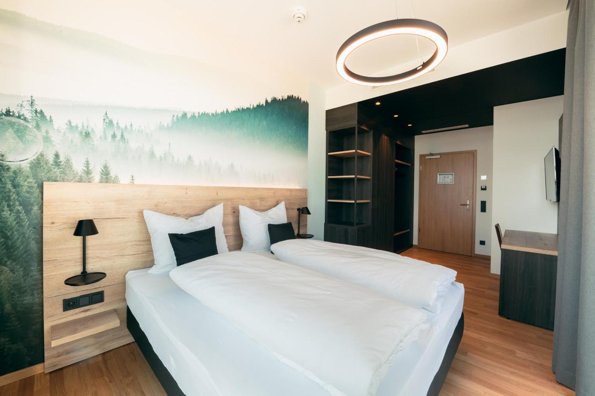 Target World Hunter'S Lodge Landscheid Buitenkant foto
